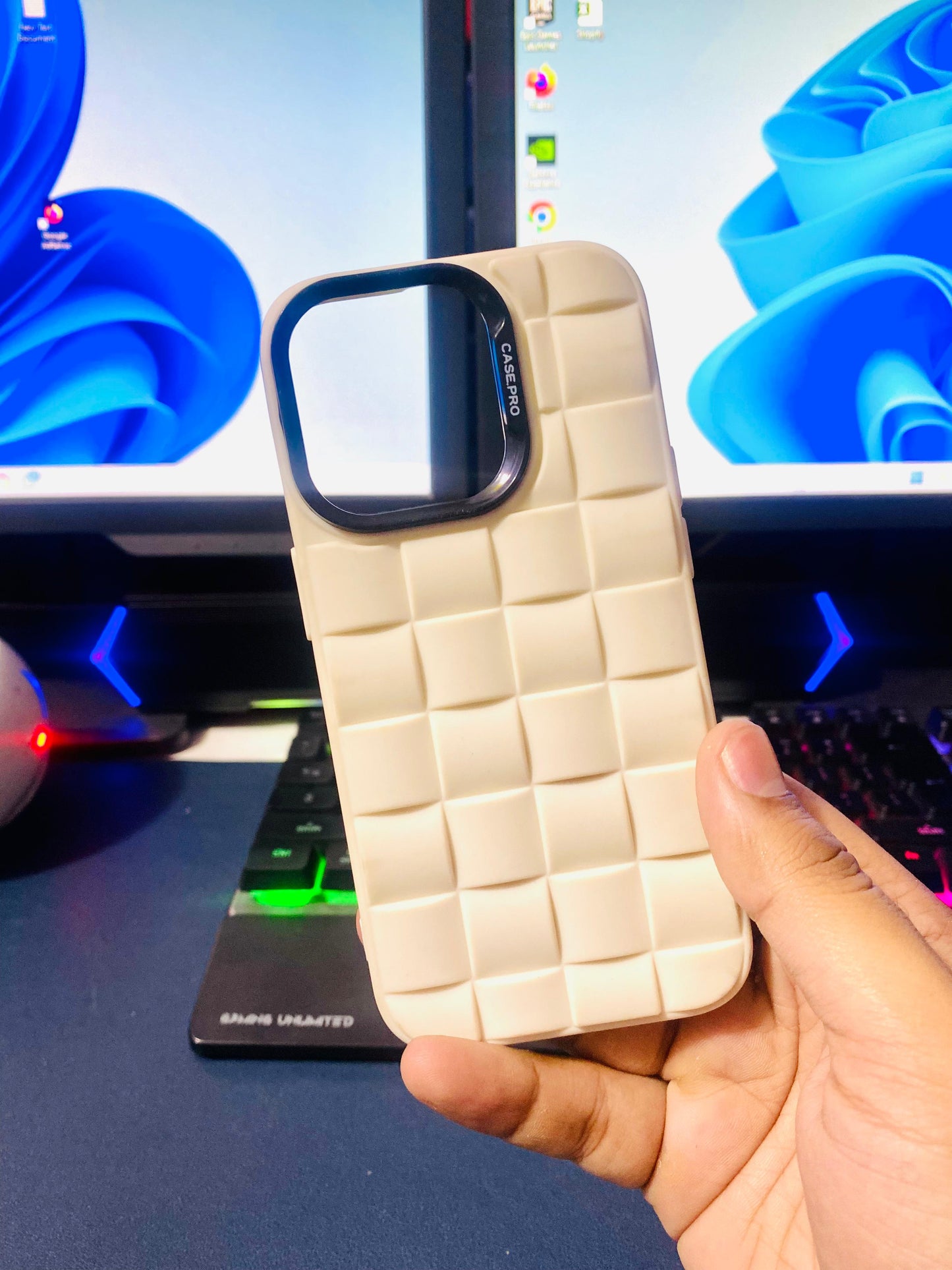 Anti-Shock Puffer iPhone Cover