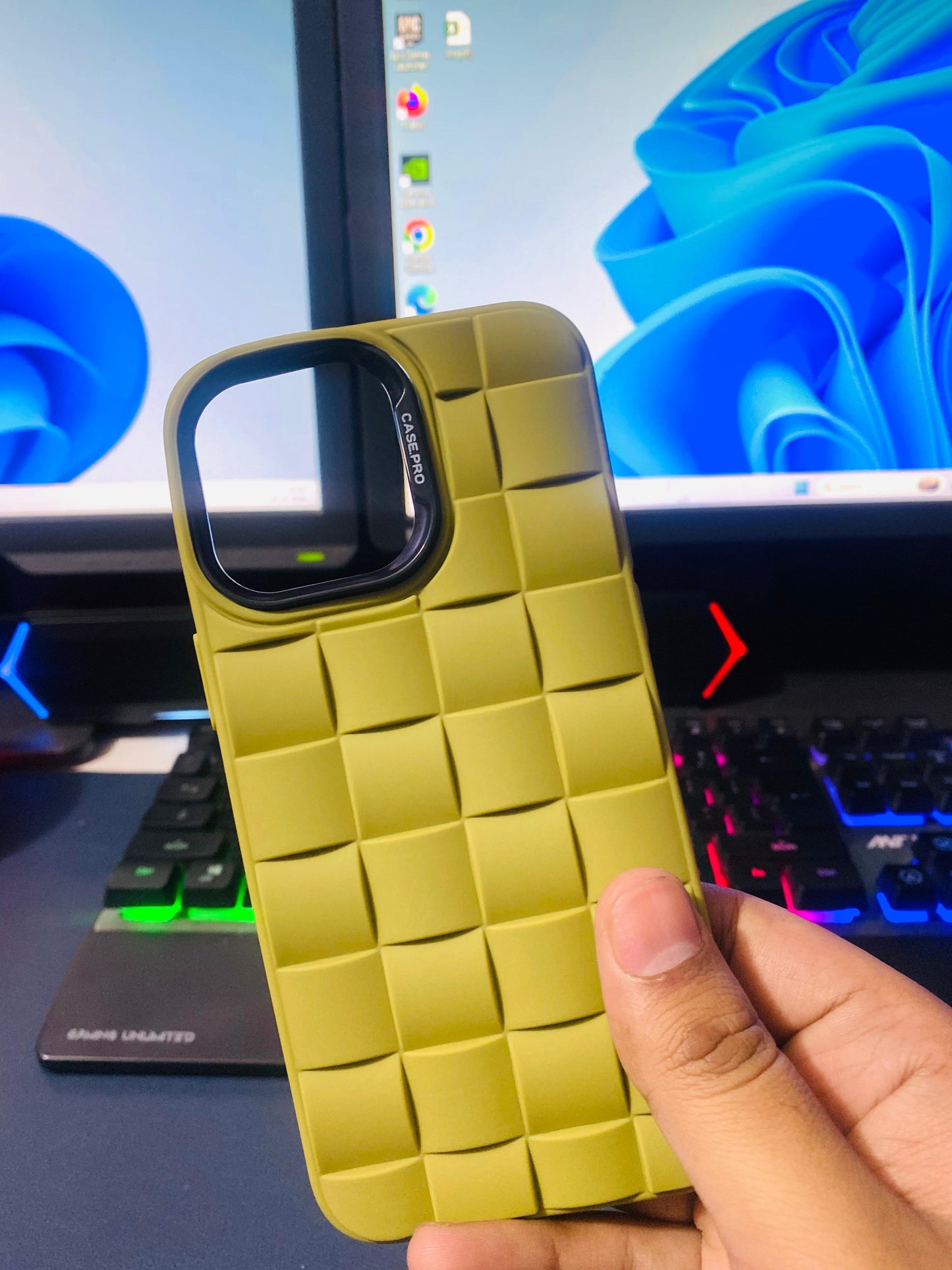 Anti-Shock Puffer iPhone Cover